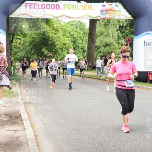 29.06.2025 - hella hamburg halbmarathon MichiJ http://msf.ph/oto/8257954 29.06.2025 10:53:06 Zwischen KM18-KM19 1781, 4499, 5951, 8402, 8917, 8926, 9829, 10389, 13173, 17077, 17836, 17866, 18178 meine-sportfotos.de