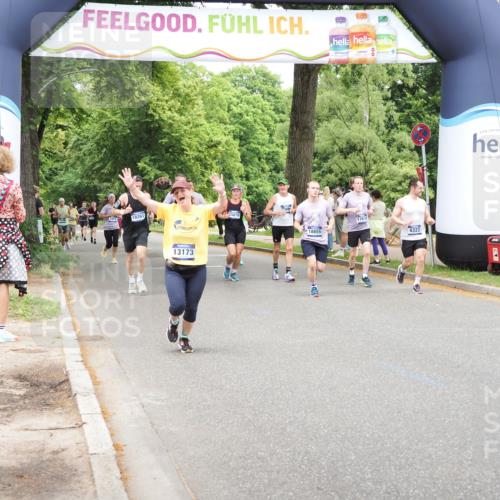 29.06.2025 - hella hamburg halbmarathon MichiJ http://msf.ph/oto/8258064 29.06.2025 10:53:09 Zwischen KM18-KM19 1781, 4227, 4322, 4499, 5951, 8402, 8926, 10389, 13173, 15678, 17077, 18178, 18655 meine-sportfotos.de
