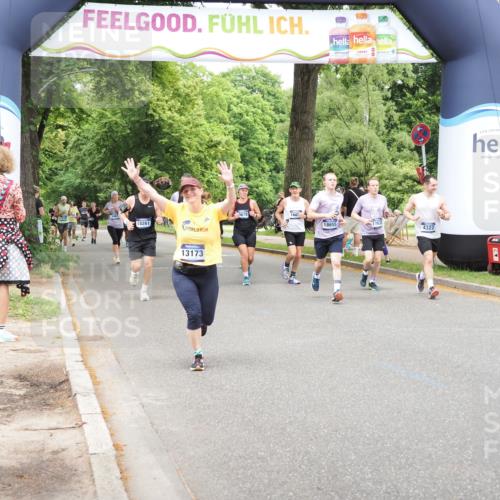 29.06.2025 - hella hamburg halbmarathon MichiJ http://msf.ph/oto/8258085 29.06.2025 10:53:10 Zwischen KM18-KM19 1781, 4227, 4322, 4499, 5951, 8402, 8926, 10389, 13173, 15678, 17077, 17638, 17880, 18178, 18655 meine-sportfotos.de