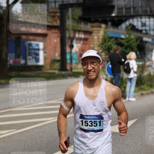 29.06.2025 - hella hamburg halbmarathon Yannick Fuchs http://msf.ph/oto/8258222 29.06.2025 10:36:00 20KM 1570, 1631, 1800, 2579, 4893, 5387, 6550, 6771, 6901, 7432, 7796, 8358, 9547, 9640, 9711, 9755, 9815, 9885, 10375, 10894, 12292, 12434, 13714, 13876, 14555, 14899, 15351, 16084, 16816, 17032, 17100, 17882, 18442, 18491, 18509, 18764, 18802 meine-sportfotos.de