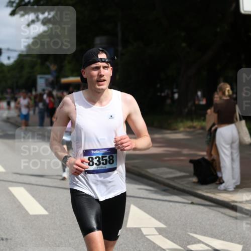 29.06.2025 - hella hamburg halbmarathon Yannick Fuchs http://msf.ph/oto/8258308 29.06.2025 10:36:02 20KM 1570, 1631, 1800, 2579, 4893, 5387, 6550, 6901, 7432, 7796, 8358, 9547, 9711, 9815, 9885, 10894, 11417, 12292, 12434, 12588, 13714, 13876, 14346, 14555, 14899, 15351, 16084, 16816, 17032, 17100, 17882, 18442, 18491, 18509, 18764, 18802 meine-sportfotos.de