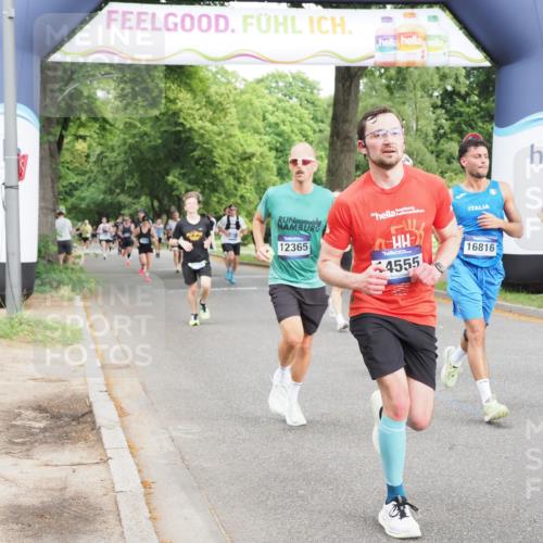 29.06.2025 - hella hamburg halbmarathon MichiJ http://msf.ph/oto/8258317 29.06.2025 10:29:38 Zwischen KM18-KM19 4380, 4634, 4893, 5007, 5014, 8074, 9358, 9885, 10978, 11062, 11922, 12365, 13268, 14555, 15164, 16599, 16816, 17834, 18399 meine-sportfotos.de