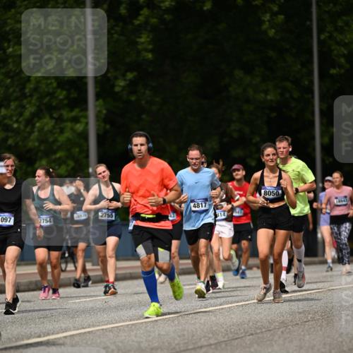 29.06.2025 - hella hamburg halbmarathon Dr. Thomas Lammeyer http://msf.ph/oto/8258335 29.06.2025 10:35:10 Kennedybrücke 1059, 1097, 1472, 1547, 1773, 1979, 2414, 2505, 2569, 2754, 2755, 2914, 3131, 3281, 3443, 4561, 4817, 5437, 5943, 6057, 6195, 6546, 6616, 6725, 6787, 7351, 7604, 7772, 8050, 8812, 8941, 9937, 10989 meine-sportfotos.de