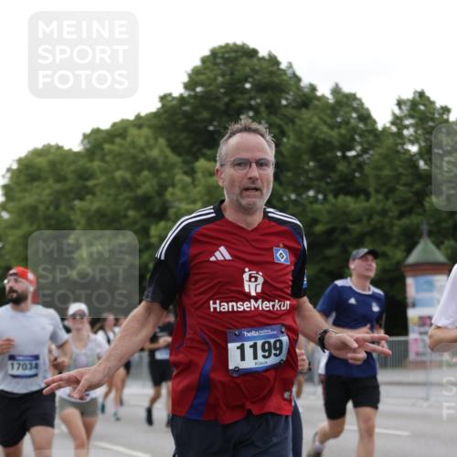 29.06.2025 - hella hamburg halbmarathon Jannik Wohlers http://msf.ph/oto/8258364 29.06.2025 10:32:10 Lombardsbrücke 1199, 1640, 3365, 3653, 3660, 3670, 4857, 5783, 5871, 5941, 6228, 6312, 6315, 7308, 7309, 7468, 7531, 7633, 7702, 7749, 7750, 8127, 8303, 8625, 8840, 8993, 9010, 9188, 9706, 9765, 10002, 10013, 10048, 10203, 10277, 10354, 10470, 10624, 10770, 11076, 11205, 11248, 11972, 12443, 12470, 12864, 13335, 14159, 14301, 14788, 14888, 15071, 15086, 15088, 15147, 15171, 15364, 15569, 15847, 15997, 16129, 16187, 16898, 16999, 17041, 17167, 18069, 18706, 18927 meine-sportfotos.de