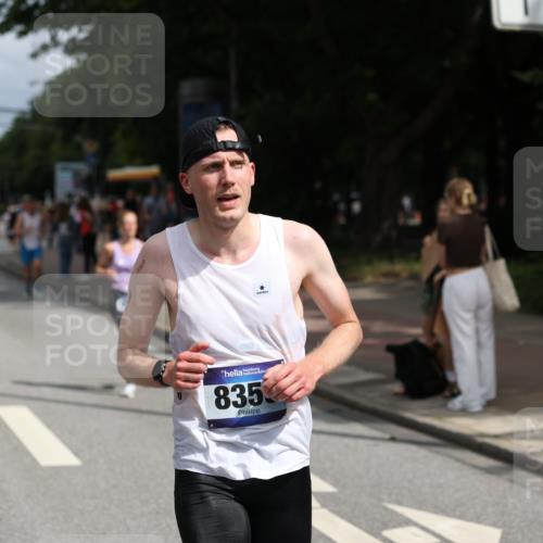 29.06.2025 - hella hamburg halbmarathon Yannick Fuchs http://msf.ph/oto/8258390 29.06.2025 10:36:02 20KM 1570, 1631, 1800, 2579, 4893, 5387, 6550, 6901, 7432, 7796, 8358, 9547, 9711, 9815, 9885, 10894, 11417, 12292, 12434, 12588, 13714, 13876, 14346, 14555, 14899, 15351, 16084, 16816, 17032, 17100, 17882, 18442, 18491, 18509, 18764, 18802 meine-sportfotos.de