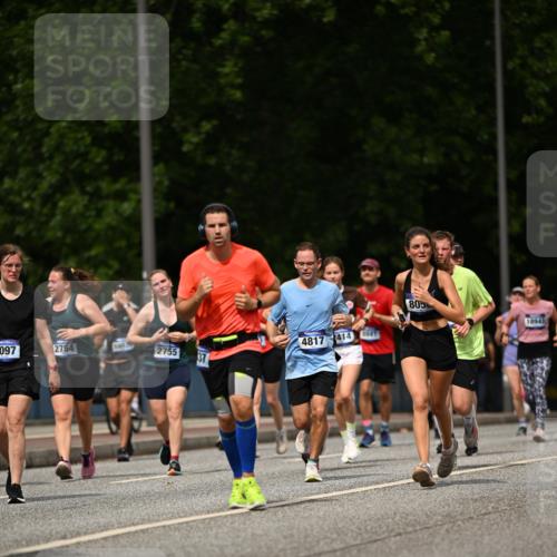 29.06.2025 - hella hamburg halbmarathon Dr. Thomas Lammeyer http://msf.ph/oto/8258415 29.06.2025 10:35:10 Kennedybrücke 1059, 1097, 1472, 1547, 1773, 1979, 2414, 2505, 2569, 2754, 2755, 2914, 3131, 3281, 3443, 4561, 4817, 5437, 5943, 6057, 6195, 6546, 6616, 6725, 6787, 7351, 7604, 7772, 8050, 8812, 8941, 9937, 10989 meine-sportfotos.de