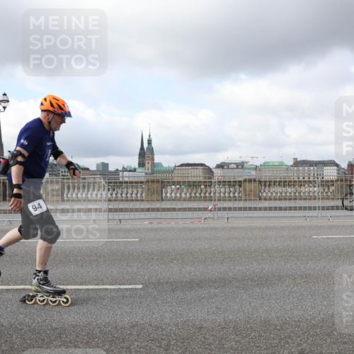 29.06.2025 - hella hamburg halbmarathon Lena Gebhardt http://msf.ph/oto/8258453 29.06.2025 09:03:30 Lombardsbrücke  meine-sportfotos.de