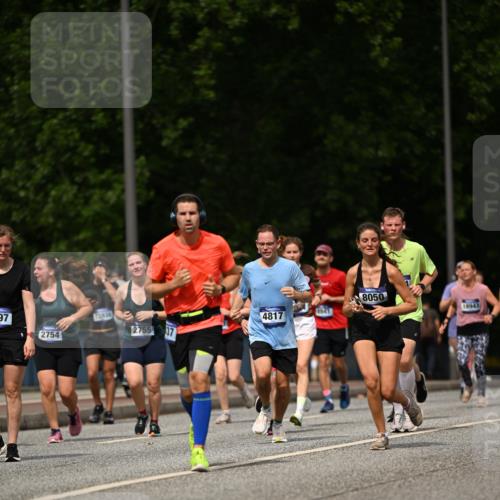 29.06.2025 - hella hamburg halbmarathon Dr. Thomas Lammeyer http://msf.ph/oto/8258487 29.06.2025 10:35:10 Kennedybrücke 1059, 1097, 1472, 1547, 1773, 1979, 2414, 2505, 2569, 2754, 2755, 2914, 3131, 3281, 3443, 4561, 4817, 5437, 5943, 6057, 6195, 6546, 6616, 6725, 6787, 7351, 7604, 7772, 8050, 8812, 8941, 9937, 10989 meine-sportfotos.de