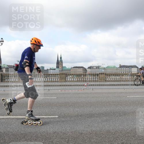 29.06.2025 - hella hamburg halbmarathon Lena Gebhardt http://msf.ph/oto/8258521 29.06.2025 09:03:30 Lombardsbrücke  meine-sportfotos.de