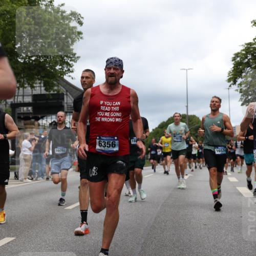 29.06.2025 - hella hamburg halbmarathon Yannick Fuchs http://msf.ph/oto/8258589 29.06.2025 10:48:30 20KM 1327, 1410, 1496, 1815, 2474, 2771, 3041, 3177, 3310, 3791, 3794, 3861, 3898, 3945, 4189, 4231, 6082, 6084, 6356, 6443, 6581, 6723, 6994, 8223, 8449, 8514, 8698, 8772, 8798, 9012, 9060, 9227, 10191, 10192, 10263, 10266, 11499, 11747, 12186, 12213, 12362, 12489, 13297, 13869, 14036, 14592, 14638, 14660, 14818, 14948, 15113, 15156, 15169, 15408, 15524, 15879, 16092, 16574, 16750, 17740, 17765, 18759, 19177 meine-sportfotos.de