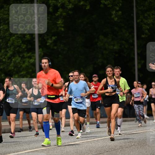 29.06.2025 - hella hamburg halbmarathon Dr. Thomas Lammeyer http://msf.ph/oto/8258612 29.06.2025 10:35:10 Kennedybrücke 1059, 1097, 1472, 1547, 1773, 1979, 2414, 2505, 2569, 2754, 2755, 2914, 3131, 3281, 3443, 4561, 4817, 5437, 5943, 6057, 6195, 6546, 6616, 6725, 6787, 7351, 7604, 7772, 8050, 8812, 8941, 9937, 10989 meine-sportfotos.de