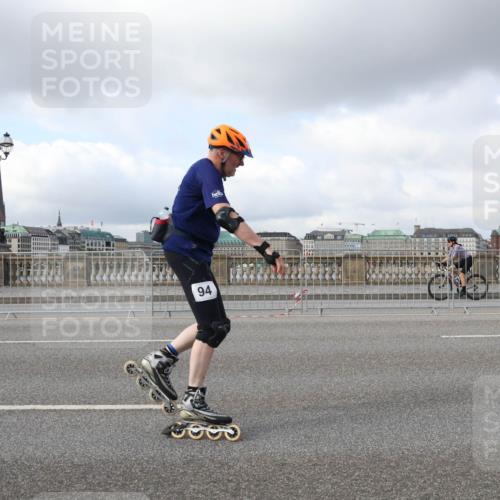 29.06.2025 - hella hamburg halbmarathon Lena Gebhardt http://msf.ph/oto/8258650 29.06.2025 09:03:30 Lombardsbrücke  meine-sportfotos.de