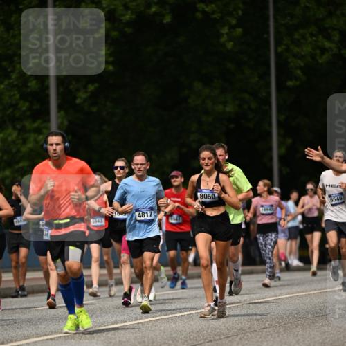 29.06.2025 - hella hamburg halbmarathon Dr. Thomas Lammeyer http://msf.ph/oto/8258745 29.06.2025 10:35:11 Kennedybrücke 1059, 1097, 1472, 1547, 1773, 1979, 2414, 2505, 2754, 2755, 2914, 3131, 3281, 3443, 4561, 4817, 5437, 5943, 6057, 6078, 6195, 6546, 6616, 6725, 6787, 7351, 7604, 7772, 8050, 8812, 8941, 9937, 10586, 10989 meine-sportfotos.de