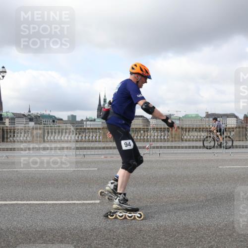 29.06.2025 - hella hamburg halbmarathon Lena Gebhardt http://msf.ph/oto/8258746 29.06.2025 09:03:30 Lombardsbrücke  meine-sportfotos.de