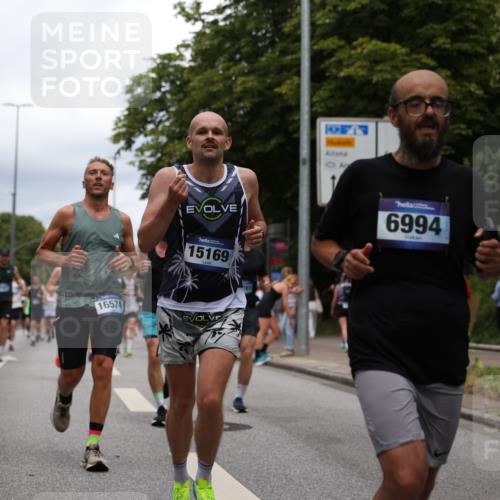 29.06.2025 - hella hamburg halbmarathon Yannick Fuchs http://msf.ph/oto/8258798 29.06.2025 10:48:30 20KM 1327, 1410, 1496, 1815, 2474, 2771, 3041, 3177, 3310, 3791, 3794, 3861, 3898, 3945, 4189, 4231, 6082, 6084, 6356, 6443, 6581, 6723, 6994, 8223, 8449, 8514, 8698, 8772, 8798, 9012, 9060, 9227, 10191, 10192, 10263, 10266, 11499, 11747, 12186, 12213, 12362, 12489, 13297, 13869, 14036, 14592, 14638, 14660, 14818, 14948, 15113, 15156, 15169, 15408, 15524, 15879, 16092, 16574, 16750, 17740, 17765, 18759, 19177 meine-sportfotos.de