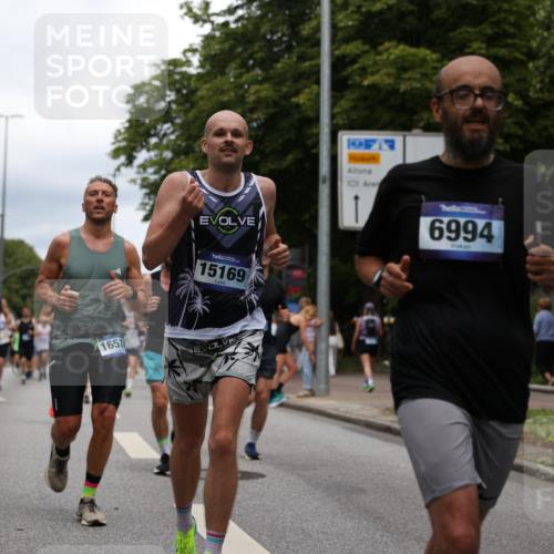 29.06.2025 - hella hamburg halbmarathon Yannick Fuchs http://msf.ph/oto/8258817 29.06.2025 10:48:30 20KM 1327, 1410, 1496, 1815, 2474, 2771, 3041, 3177, 3310, 3791, 3794, 3861, 3898, 3945, 4189, 4231, 6082, 6084, 6356, 6443, 6581, 6723, 6994, 8223, 8449, 8514, 8698, 8772, 8798, 9012, 9060, 9227, 10191, 10192, 10263, 10266, 11499, 11747, 12186, 12213, 12362, 12489, 13297, 13869, 14036, 14592, 14638, 14660, 14818, 14948, 15113, 15156, 15169, 15408, 15524, 15879, 16092, 16574, 16750, 17740, 17765, 18759, 19177 meine-sportfotos.de