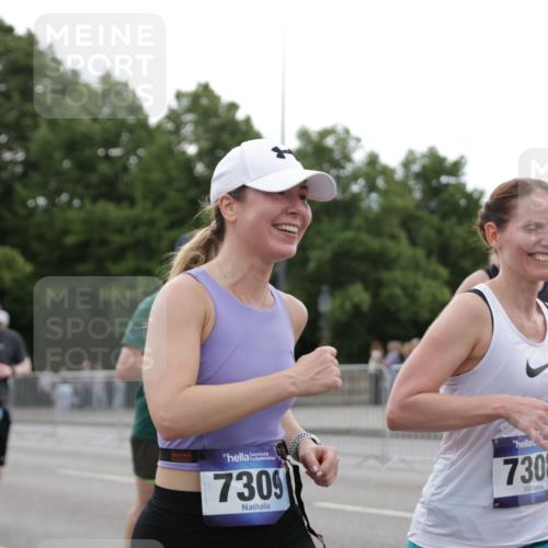 29.06.2025 - hella hamburg halbmarathon Jannik Wohlers http://msf.ph/oto/8258843 29.06.2025 10:32:19 Lombardsbrücke 1199, 1237, 2059, 3422, 3660, 3670, 3753, 4446, 5783, 5871, 6228, 7308, 7309, 7387, 7531, 7633, 7749, 7750, 9010, 9188, 10013, 10048, 10203, 10277, 10354, 10470, 10624, 10770, 11076, 11248, 12470, 12508, 13335, 14301, 15071, 15171, 15847, 15997, 16129, 16187, 16502, 16898, 16999, 17041, 17102, 17167, 17508, 18069, 18502, 18706, 18927, 19156 meine-sportfotos.de