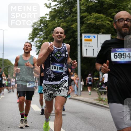 29.06.2025 - hella hamburg halbmarathon Yannick Fuchs http://msf.ph/oto/8258873 29.06.2025 10:48:31 20KM 1327, 1410, 1496, 1815, 2474, 2771, 3041, 3177, 3310, 3791, 3794, 3861, 3945, 4189, 4231, 4938, 6082, 6084, 6356, 6443, 6581, 6723, 6994, 8223, 8449, 8514, 8698, 8772, 8798, 9012, 9060, 9227, 10191, 10192, 10263, 10266, 11333, 11499, 11747, 12186, 12362, 12489, 13297, 13869, 14036, 14175, 14592, 14638, 14660, 14818, 14948, 15113, 15156, 15169, 15408, 15524, 15879, 16092, 16574, 16750, 17740, 17765, 19177 meine-sportfotos.de