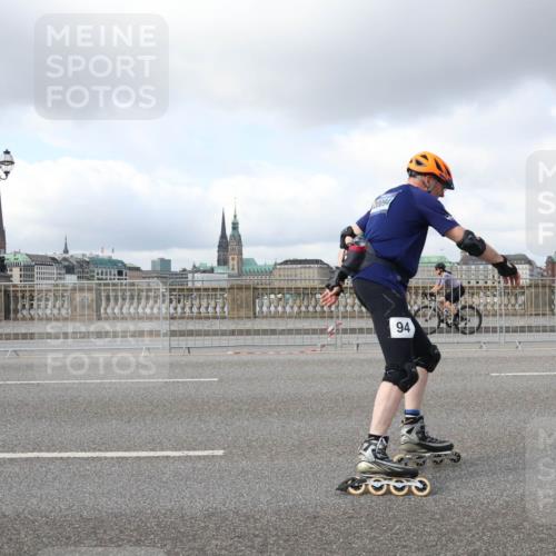 29.06.2025 - hella hamburg halbmarathon Lena Gebhardt http://msf.ph/oto/8258897 29.06.2025 09:03:30 Lombardsbrücke  meine-sportfotos.de