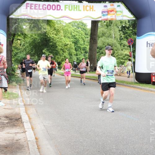 29.06.2025 - hella hamburg halbmarathon MichiJ http://msf.ph/oto/8258953 29.06.2025 10:53:19 Zwischen KM18-KM19 1790, 3461, 4286, 4782, 7485, 11523, 16099, 16166, 17569, 18261 meine-sportfotos.de