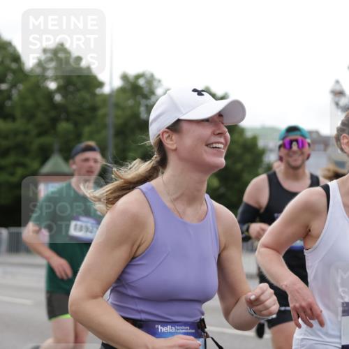 29.06.2025 - hella hamburg halbmarathon Jannik Wohlers http://msf.ph/oto/8258961 29.06.2025 10:32:19 Lombardsbrücke 1199, 1237, 2059, 3422, 3660, 3670, 3753, 4446, 5783, 5871, 6228, 7308, 7309, 7387, 7531, 7633, 7749, 7750, 9010, 9188, 10013, 10048, 10203, 10277, 10354, 10470, 10624, 10770, 11076, 11248, 12470, 12508, 13335, 14301, 15071, 15171, 15847, 15997, 16129, 16187, 16502, 16898, 16999, 17041, 17102, 17167, 17508, 18069, 18502, 18706, 18927, 19156 meine-sportfotos.de