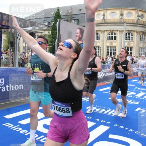 29.06.2025 - hella hamburg halbmarathon Michael Strokosch http://msf.ph/oto/8258964 29.06.2025 10:51:18 Ziel 1461, 1817, 2636, 2718, 4404, 4814, 5600, 6027, 6657, 8316, 8930, 9476, 10480, 10667, 10868, 11512, 11625, 11733, 12016, 13073, 15480, 17530, 18019 meine-sportfotos.de