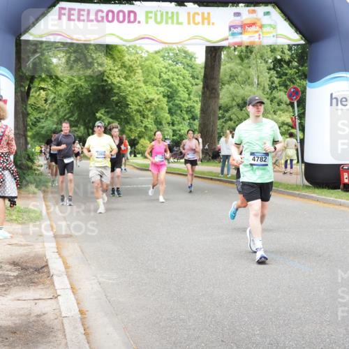 29.06.2025 - hella hamburg halbmarathon MichiJ http://msf.ph/oto/8258991 29.06.2025 10:53:19 Zwischen KM18-KM19 1790, 3461, 4286, 4782, 7485, 11523, 16099, 16166, 17569, 18261 meine-sportfotos.de