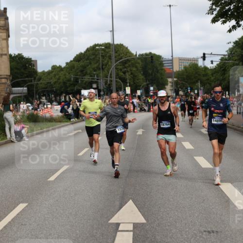 29.06.2025 - hella hamburg halbmarathon Yannick Fuchs http://msf.ph/oto/8258997 29.06.2025 10:36:08 20KM 1570, 1763, 1800, 2579, 2675, 5387, 5987, 6550, 6593, 7092, 7432, 8358, 9815, 10894, 11417, 12434, 12588, 13714, 13876, 14346, 14899, 15521, 16084, 17032, 17159, 17182, 17882, 18442, 18491, 18509, 18764, 18772, 18802 meine-sportfotos.de