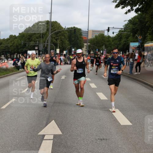 29.06.2025 - hella hamburg halbmarathon Yannick Fuchs http://msf.ph/oto/8259029 29.06.2025 10:36:08 20KM 1570, 1763, 1800, 2579, 2675, 5387, 5987, 6550, 6593, 7092, 7432, 8358, 9815, 10894, 11417, 12434, 12588, 13714, 13876, 14346, 14899, 15521, 16084, 17032, 17159, 17182, 17882, 18442, 18491, 18509, 18764, 18772, 18802 meine-sportfotos.de