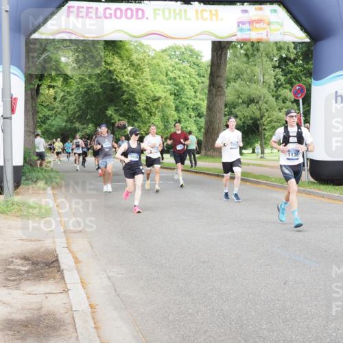 29.06.2025 - hella hamburg halbmarathon MichiJ http://msf.ph/oto/8259079 29.06.2025 10:29:42 Zwischen KM18-KM19 1136, 2675, 4380, 6901, 9358, 9885, 10978, 11062, 12365, 14555, 15164, 16816, 17182, 18045, 18399 meine-sportfotos.de
