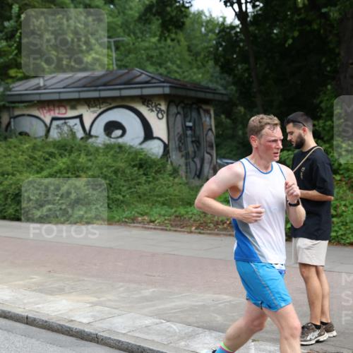 29.06.2025 - hella hamburg halbmarathon Yannick Fuchs http://msf.ph/oto/8259097 29.06.2025 10:36:09 20KM 1570, 1763, 1800, 2579, 2675, 5387, 5987, 6593, 7092, 7432, 8358, 9815, 10415, 10894, 11417, 12434, 12588, 13714, 13876, 14346, 14899, 15521, 16084, 17032, 17159, 17182, 17882, 18442, 18491, 18509, 18764, 18772, 18802, 19046 meine-sportfotos.de