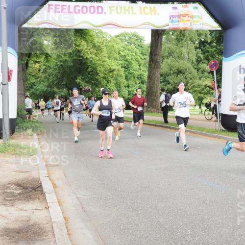 29.06.2025 - hella hamburg halbmarathon MichiJ http://msf.ph/oto/8259153 29.06.2025 10:29:42 Zwischen KM18-KM19 1136, 2675, 4380, 6901, 9358, 9885, 10978, 11062, 12365, 14555, 15164, 16816, 17182, 18045, 18399 meine-sportfotos.de
