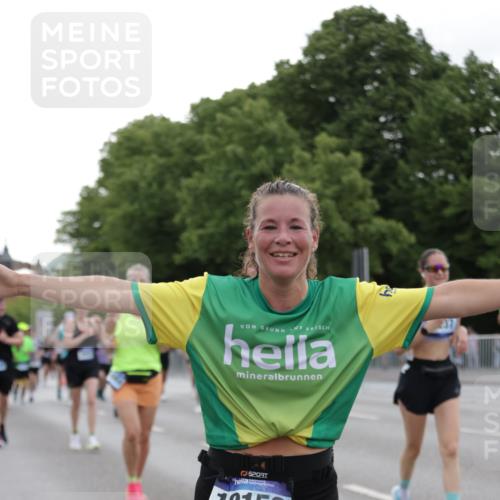 29.06.2025 - hella hamburg halbmarathon Jannik Wohlers http://msf.ph/oto/8259227 29.06.2025 10:32:23 Lombardsbrücke 1078, 1237, 1732, 2059, 2276, 3422, 3660, 3670, 3708, 3753, 4446, 6040, 6861, 7308, 7309, 7387, 7531, 7633, 7749, 7750, 8170, 8839, 9010, 9034, 9188, 9542, 10013, 10048, 10203, 10277, 10470, 10770, 11076, 11248, 11756, 12423, 12424, 12470, 12508, 12907, 13789, 14301, 14347, 15171, 15997, 16129, 16502, 16702, 16898, 16999, 17041, 17102, 17167, 17508, 17664, 18069, 18502, 18706, 18927, 19156 meine-sportfotos.de
