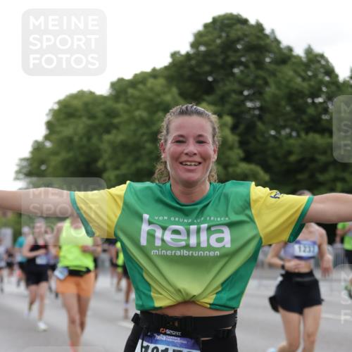 29.06.2025 - hella hamburg halbmarathon Jannik Wohlers http://msf.ph/oto/8259284 29.06.2025 10:32:23 Lombardsbrücke 1078, 1237, 1732, 2059, 2276, 3422, 3660, 3670, 3708, 3753, 4446, 6040, 6861, 7308, 7309, 7387, 7531, 7633, 7749, 7750, 8170, 8839, 9010, 9034, 9188, 9542, 10013, 10048, 10203, 10277, 10470, 10770, 11076, 11248, 11756, 12423, 12424, 12470, 12508, 12907, 13789, 14301, 14347, 15171, 15997, 16129, 16502, 16702, 16898, 16999, 17041, 17102, 17167, 17508, 17664, 18069, 18502, 18706, 18927, 19156 meine-sportfotos.de