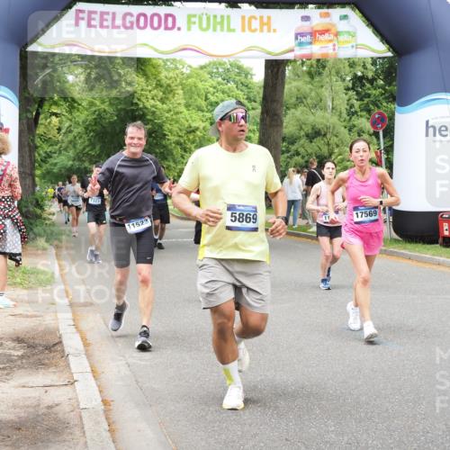 29.06.2025 - hella hamburg halbmarathon MichiJ http://msf.ph/oto/8259405 29.06.2025 10:53:22 Zwischen KM18-KM19 2142, 4286, 4782, 5869, 7323, 7485, 11191, 11523, 16166, 16602, 17569 meine-sportfotos.de