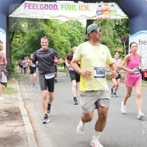 29.06.2025 - hella hamburg halbmarathon MichiJ http://msf.ph/oto/8259445 29.06.2025 10:53:22 Zwischen KM18-KM19 2142, 4286, 4782, 5869, 7323, 7485, 11191, 11523, 16166, 16602, 17569 meine-sportfotos.de
