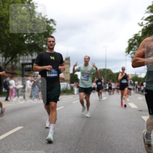 29.06.2025 - hella hamburg halbmarathon Yannick Fuchs http://msf.ph/oto/8259493 29.06.2025 10:48:32 20KM 1327, 1410, 1496, 1815, 2474, 2771, 2884, 3041, 3177, 3791, 3794, 3861, 3945, 4189, 4231, 4938, 6082, 6084, 6356, 6443, 6581, 6587, 6723, 6994, 8223, 8449, 8514, 8698, 8772, 8798, 9012, 9060, 9227, 10191, 10192, 10263, 10266, 11333, 11499, 11747, 12186, 12362, 12489, 13297, 13869, 13988, 14036, 14175, 14592, 14638, 14660, 14818, 14948, 15113, 15156, 15169, 15408, 15524, 15879, 16047, 16092, 16574, 16750, 17740, 17765, 19177 meine-sportfotos.de