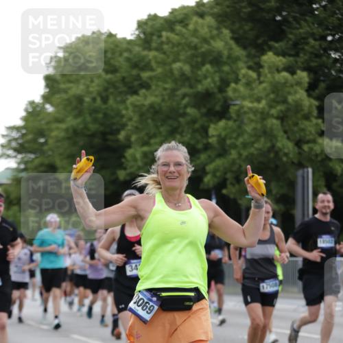 29.06.2025 - hella hamburg halbmarathon Jannik Wohlers http://msf.ph/oto/8259500 29.06.2025 10:32:25 Lombardsbrücke 1078, 1237, 1732, 2059, 2276, 3422, 3660, 3670, 3708, 3753, 4446, 4555, 6040, 6861, 7308, 7309, 7387, 7531, 7749, 7750, 8170, 8839, 9010, 9034, 9188, 9471, 9542, 9768, 10013, 10048, 10203, 10277, 10470, 10770, 11076, 11248, 11756, 12423, 12424, 12470, 12508, 12907, 13789, 14301, 14347, 15171, 15997, 16129, 16502, 16702, 16898, 16999, 17041, 17102, 17157, 17167, 17317, 17508, 17664, 18502, 18706, 18927, 19156, 19213 meine-sportfotos.de