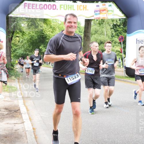 29.06.2025 - hella hamburg halbmarathon MichiJ http://msf.ph/oto/8259518 29.06.2025 10:53:23 Zwischen KM18-KM19 2142, 4782, 5869, 7323, 7485, 11191, 11523, 16166, 16602, 17569 meine-sportfotos.de