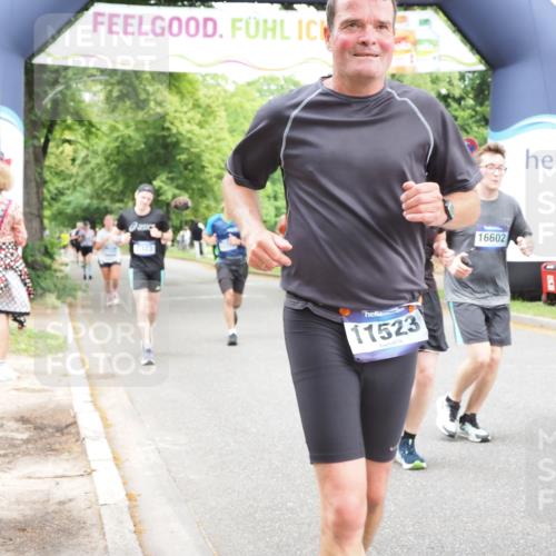 29.06.2025 - hella hamburg halbmarathon MichiJ http://msf.ph/oto/8259569 29.06.2025 10:53:23 Zwischen KM18-KM19 2142, 4782, 5869, 7323, 7485, 11191, 11523, 16166, 16602, 17569 meine-sportfotos.de