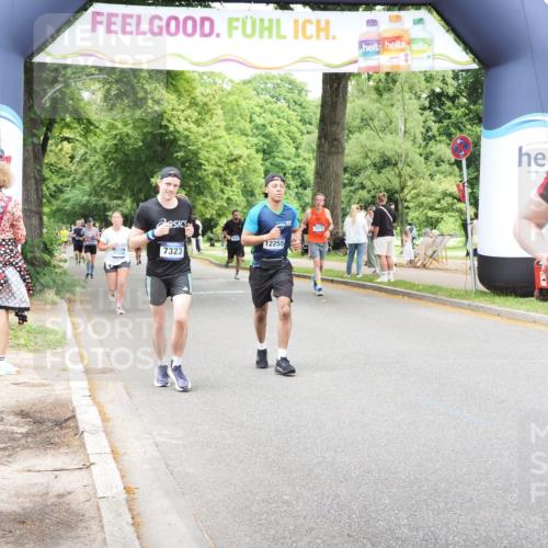 29.06.2025 - hella hamburg halbmarathon MichiJ http://msf.ph/oto/8259641 29.06.2025 10:53:24 Zwischen KM18-KM19 2142, 5869, 7323, 7485, 11191, 11523, 15394, 16166, 16602, 17569 meine-sportfotos.de