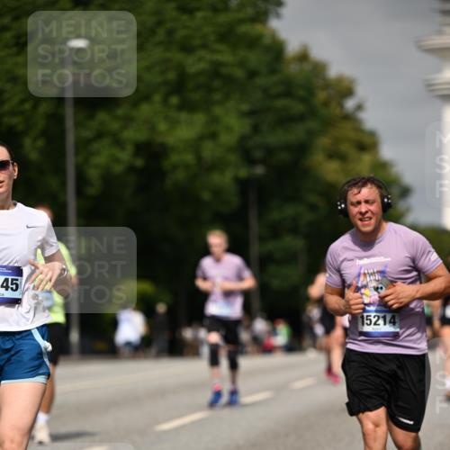 29.06.2025 - hella hamburg halbmarathon Dr. Thomas Lammeyer http://msf.ph/oto/8259812 29.06.2025 10:14:38 Kennedybrücke 1052, 1186, 1548, 1781, 5182, 5653, 5806, 7058, 8561, 8685, 9150, 9829 meine-sportfotos.de
