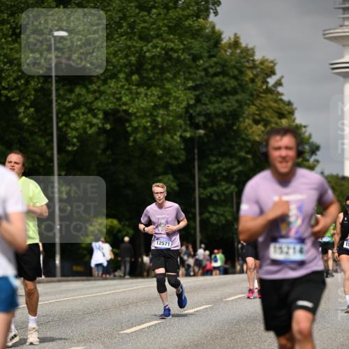 29.06.2025 - hella hamburg halbmarathon Dr. Thomas Lammeyer http://msf.ph/oto/8259829 29.06.2025 10:14:38 Kennedybrücke 1052, 1186, 1548, 1781, 5182, 5653, 5806, 7058, 8561, 8685, 9150, 9829 meine-sportfotos.de