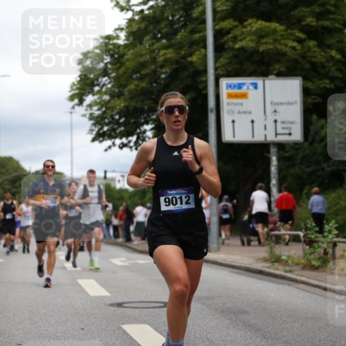 29.06.2025 - hella hamburg halbmarathon Yannick Fuchs http://msf.ph/oto/8259922 29.06.2025 10:48:33 20KM 1125, 1327, 1410, 1496, 1815, 2474, 2771, 2884, 3041, 3177, 3791, 3794, 3861, 3945, 4189, 4231, 4938, 5319, 6082, 6084, 6356, 6443, 6581, 6587, 6723, 6994, 8449, 8514, 8698, 8772, 8798, 9012, 9060, 9227, 10191, 10192, 10263, 10266, 11333, 11499, 11747, 11976, 12186, 12362, 12489, 12961, 13297, 13869, 13988, 14036, 14175, 14592, 14638, 14660, 14818, 14948, 15113, 15156, 15169, 15389, 15408, 15524, 15879, 16047, 16092, 16574, 17740 meine-sportfotos.de