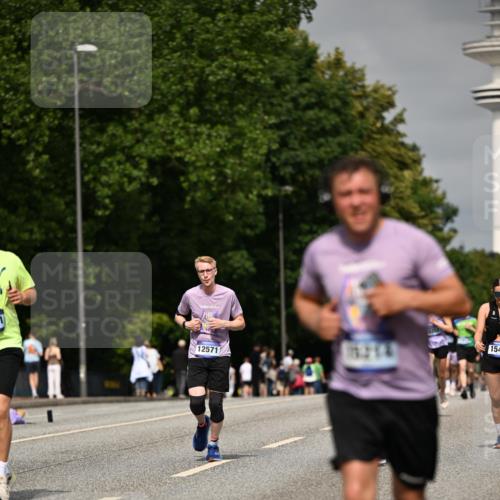 29.06.2025 - hella hamburg halbmarathon Dr. Thomas Lammeyer http://msf.ph/oto/8259951 29.06.2025 10:14:38 Kennedybrücke 1052, 1186, 1548, 1781, 5182, 5653, 5806, 7058, 8561, 8685, 9150, 9829 meine-sportfotos.de