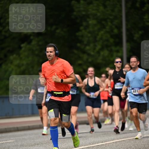 29.06.2025 - hella hamburg halbmarathon Dr. Thomas Lammeyer http://msf.ph/oto/8260053 29.06.2025 10:35:13 Kennedybrücke 1059, 1097, 1472, 1547, 1979, 2414, 2754, 2755, 2914, 3131, 3281, 3443, 4561, 4817, 5437, 5943, 6057, 6078, 6195, 6546, 6616, 6725, 6787, 7604, 7772, 8050, 8812, 8941, 10586 meine-sportfotos.de