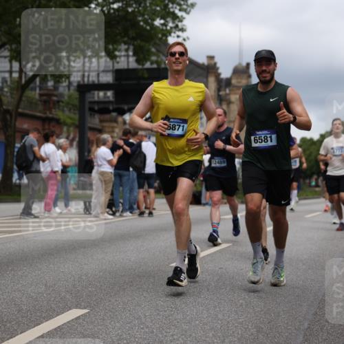 29.06.2025 - hella hamburg halbmarathon Yannick Fuchs http://msf.ph/oto/8260133 29.06.2025 10:48:34 20KM 1125, 1327, 1410, 1496, 1815, 2474, 2561, 2771, 2884, 3041, 3177, 3791, 3794, 3861, 3945, 4189, 4231, 4938, 5319, 6082, 6084, 6356, 6443, 6581, 6587, 6723, 6994, 8449, 8514, 8698, 8772, 8798, 9012, 9060, 9227, 10191, 10192, 10263, 10266, 11333, 11499, 11747, 11976, 12186, 12362, 12489, 12961, 13297, 13988, 14036, 14175, 14592, 14638, 14660, 14818, 14948, 15113, 15156, 15169, 15389, 15408, 15524, 15879, 16047, 16092, 16574, 17740 meine-sportfotos.de