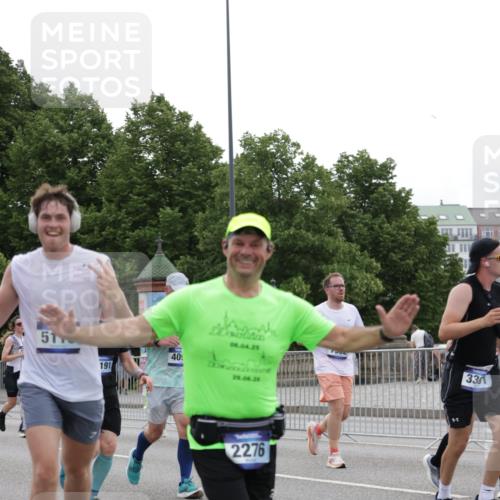 29.06.2025 - hella hamburg halbmarathon Jannik Wohlers http://msf.ph/oto/8260274 29.06.2025 10:32:36 Lombardsbrücke 1078, 1237, 1324, 1732, 2276, 2959, 3391, 3422, 3708, 3753, 3871, 4030, 4096, 4555, 4650, 5110, 5581, 5917, 6040, 6861, 7982, 8170, 8839, 9034, 9143, 9471, 9542, 9768, 11260, 11756, 12039, 12423, 12424, 12812, 12813, 12907, 13789, 14305, 14347, 14743, 15951, 15957, 16502, 16702, 17102, 17157, 17317, 17417, 17664, 18191, 18409, 18502, 18742, 18743, 19213 meine-sportfotos.de