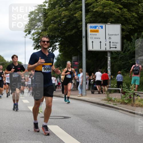 29.06.2025 - hella hamburg halbmarathon Yannick Fuchs http://msf.ph/oto/8260312 29.06.2025 10:48:35 20KM 1125, 1327, 1410, 1496, 1815, 2474, 2561, 2771, 2884, 3041, 3177, 3791, 3794, 3861, 3945, 4189, 4231, 4938, 5319, 6082, 6084, 6356, 6443, 6581, 6587, 6723, 6994, 8449, 8514, 8698, 8772, 8798, 8973, 9012, 9060, 9227, 10191, 10192, 10263, 10266, 10368, 11333, 11499, 11747, 11797, 11976, 12186, 12362, 12489, 12961, 13297, 13988, 14036, 14175, 14592, 14638, 14660, 14818, 14948, 15113, 15156, 15169, 15389, 15408, 15524, 15879, 16047, 16092, 16574, 17740 meine-sportfotos.de