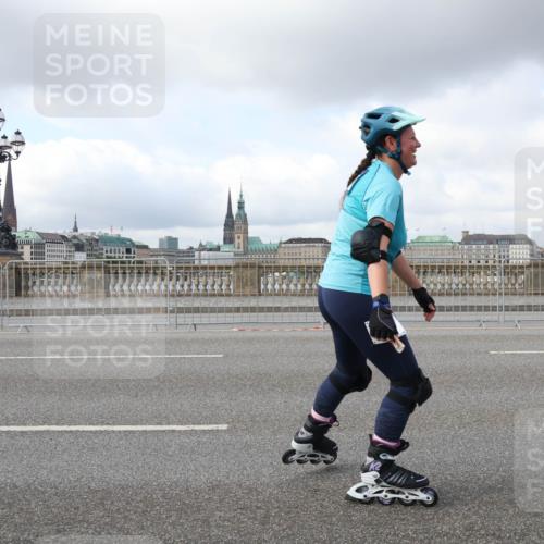 29.06.2025 - hella hamburg halbmarathon Lena Gebhardt http://msf.ph/oto/8260313 29.06.2025 09:03:35 Lombardsbrücke  meine-sportfotos.de